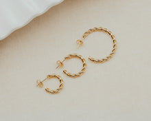 Load image into Gallery viewer, Christina