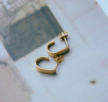 Load image into Gallery viewer, Julie