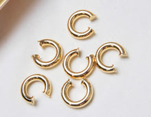 Load image into Gallery viewer, Bold Ear Cuff