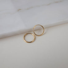 Load image into Gallery viewer, Olivia