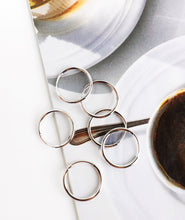 Load image into Gallery viewer, Olivia