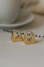 Load image into Gallery viewer, Charlotte
