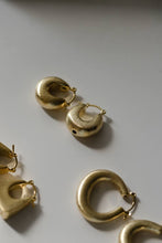 Load image into Gallery viewer, Lauren
